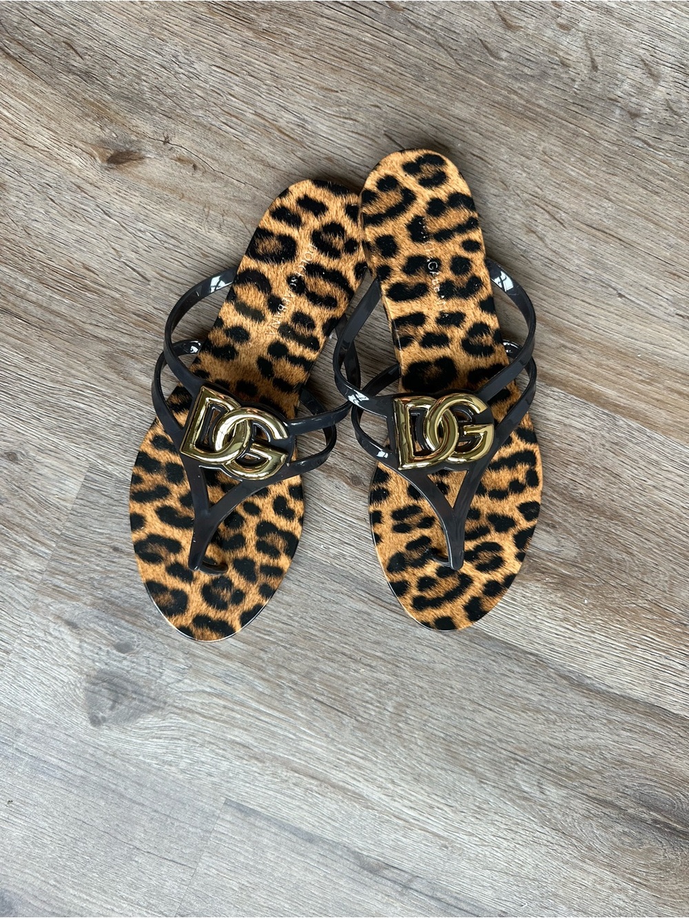 Dolce & Gabbana Leopard Print Thong Sandals with Gold Logo